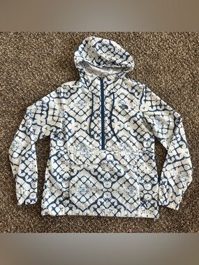 The North Face women's Windwall lightweight, packable windbreaker - size small